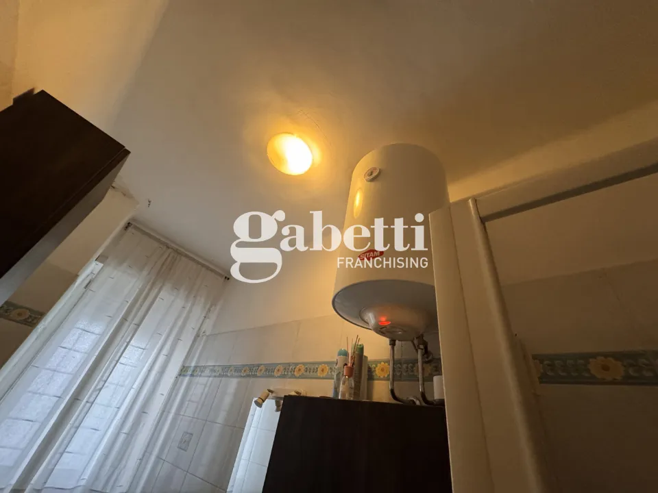 Salles de bain - Rented Triplex with Balconies in Turin