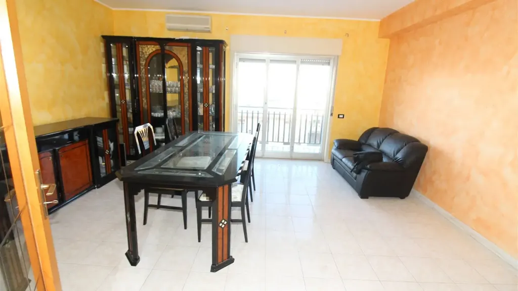 Söögituba - Bright Apartment with Balcony in Lentini