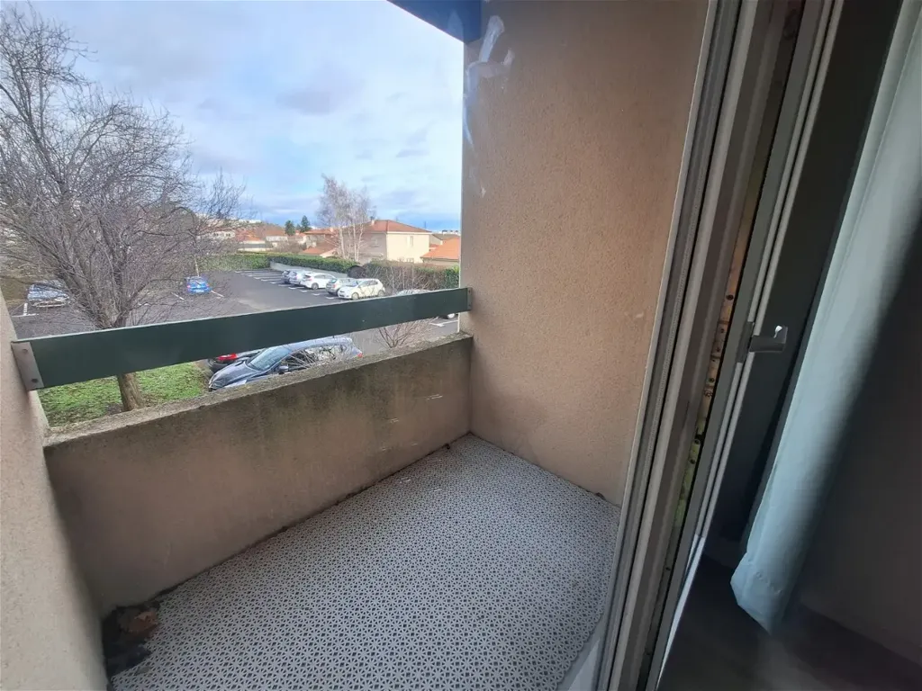 Rõdu - Furnished Flat with Balcony in Aubière