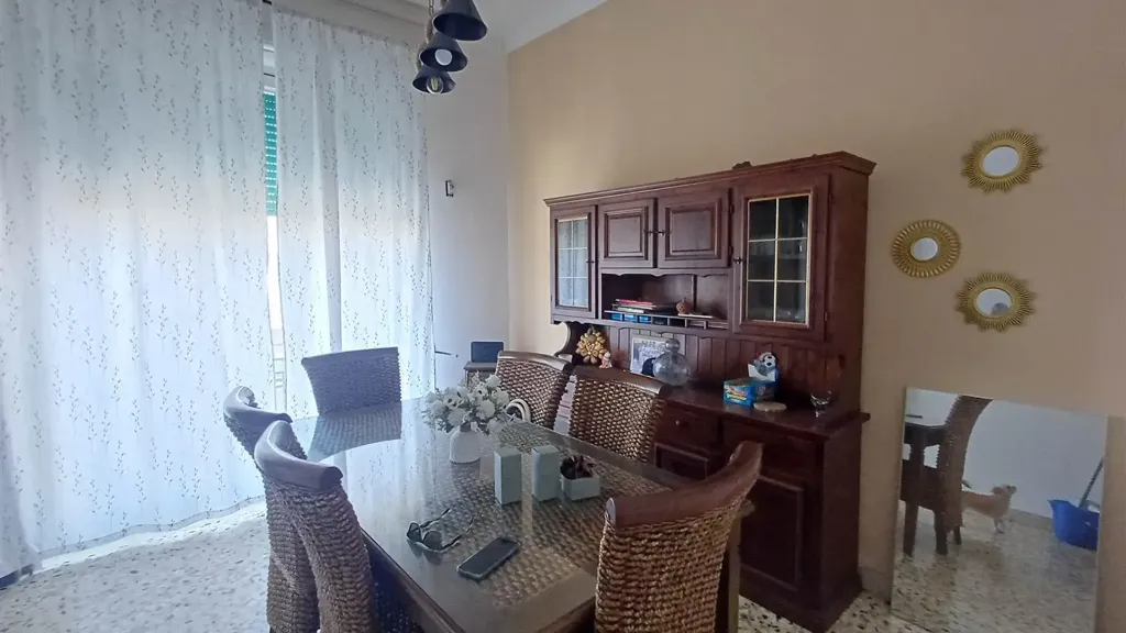 Söögituba - Rearranged Apartment with Balcony in Marsala