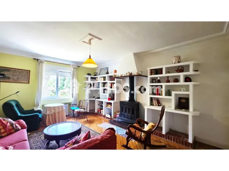 Living Room - Señorial House with Private Garden in Torrelavega