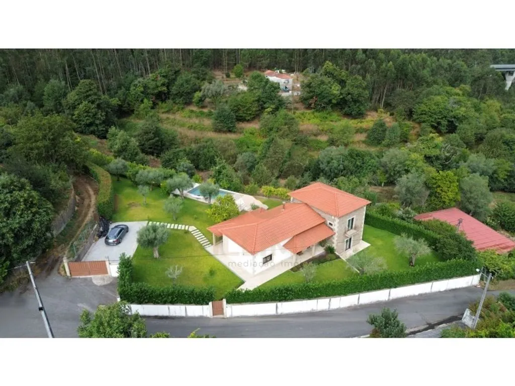 Õhuvaade - Rustic-Modern Villa with Pool in Ponte de Lima