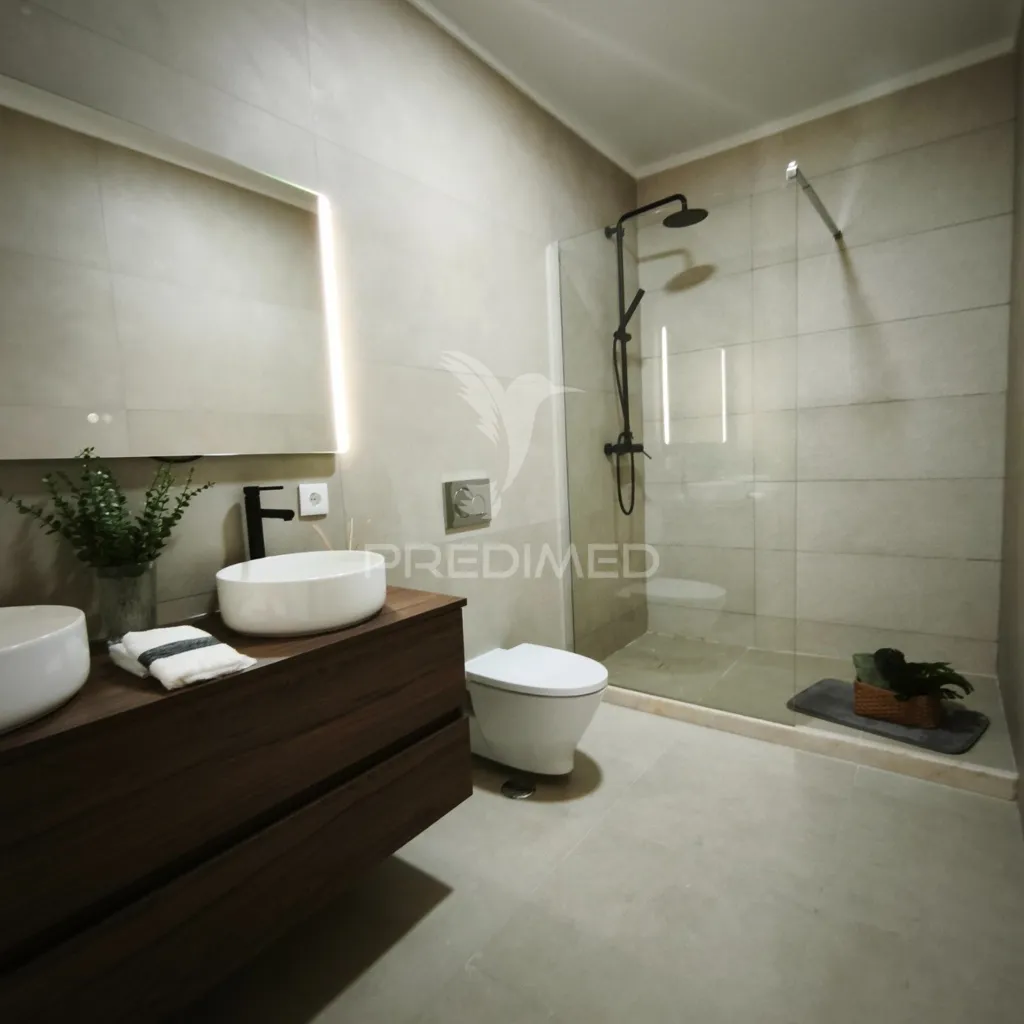 Salles de bain - T3 Apartment with Home Office in Benfica