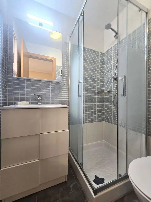 Salles de bain - Modern Flat with Balcony in Torrevieja Centre