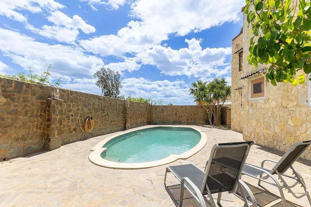 Piscine - Chalet with Pool and Terrace in L'Eliana