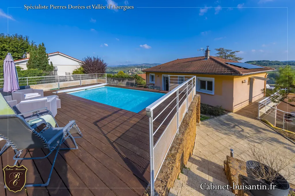 Bassein - Architectural Villa with 180° View in Chessy