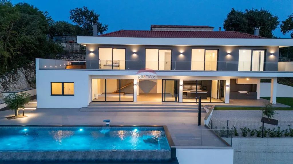 Piscine - Luxury Villa with Infinity Pool in Vižinada