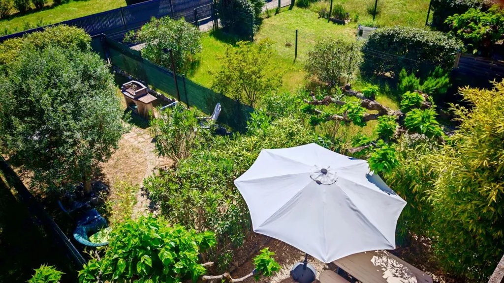 Õhuvaade - Ground Floor Apartment with Garden in Ruoms