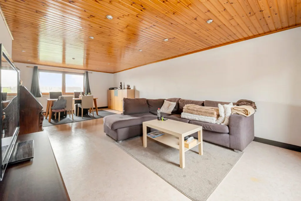 Elutuba - Income Property with Apartments in Overmere