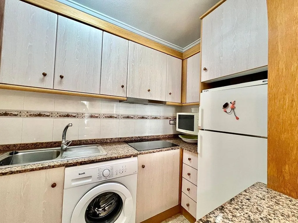 Köök - Apartment with Balcony and Garage in Torrevieja