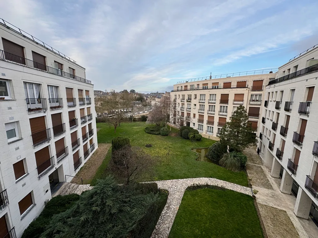 Õhuvaade - Renovated Flat with Park View in Blois