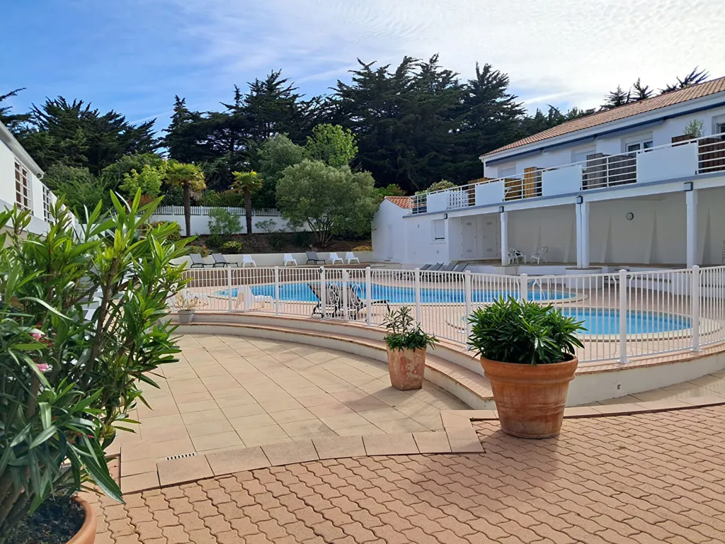 Pool - 2-Bed Apartment with Pool in Saint Jean de Monts