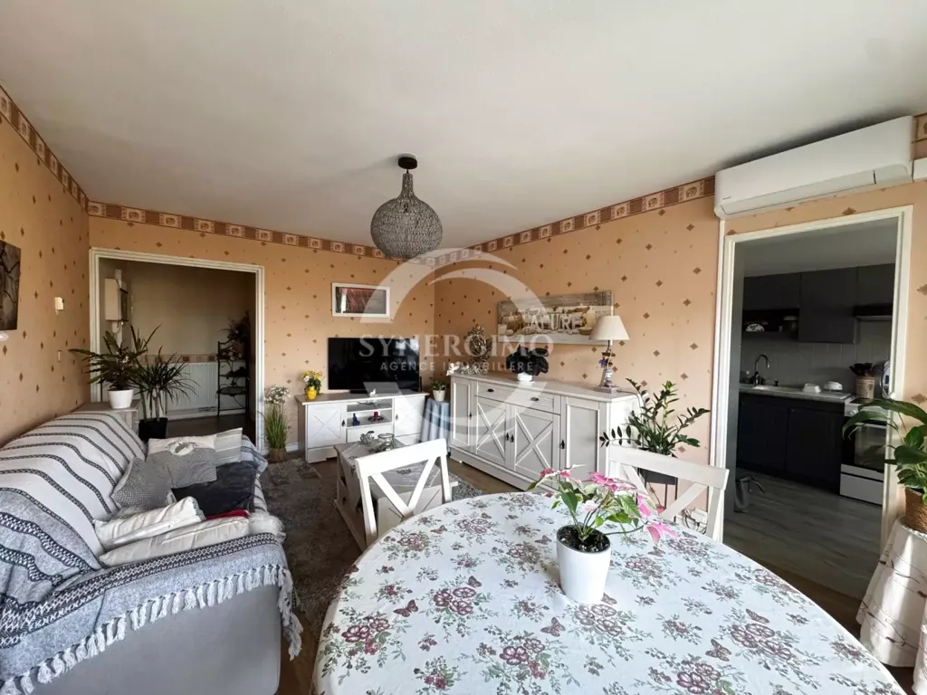 Söögituba - T3 Apartment with Balcony in Mérignac Arlac