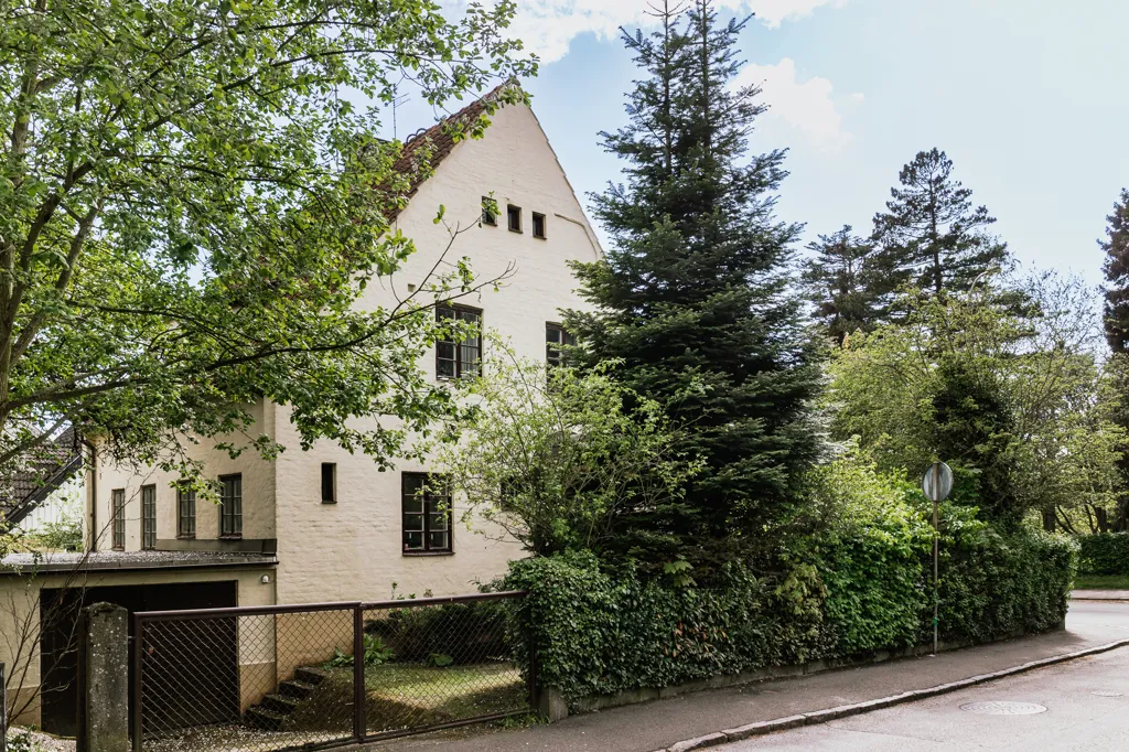 Extérieur - 20s Classicist Villa with Garden in Lund