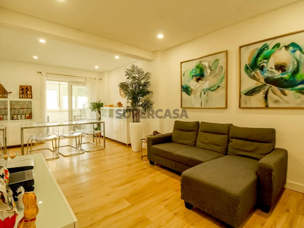 Séjour - Apartment with Balcony in Cacilhas