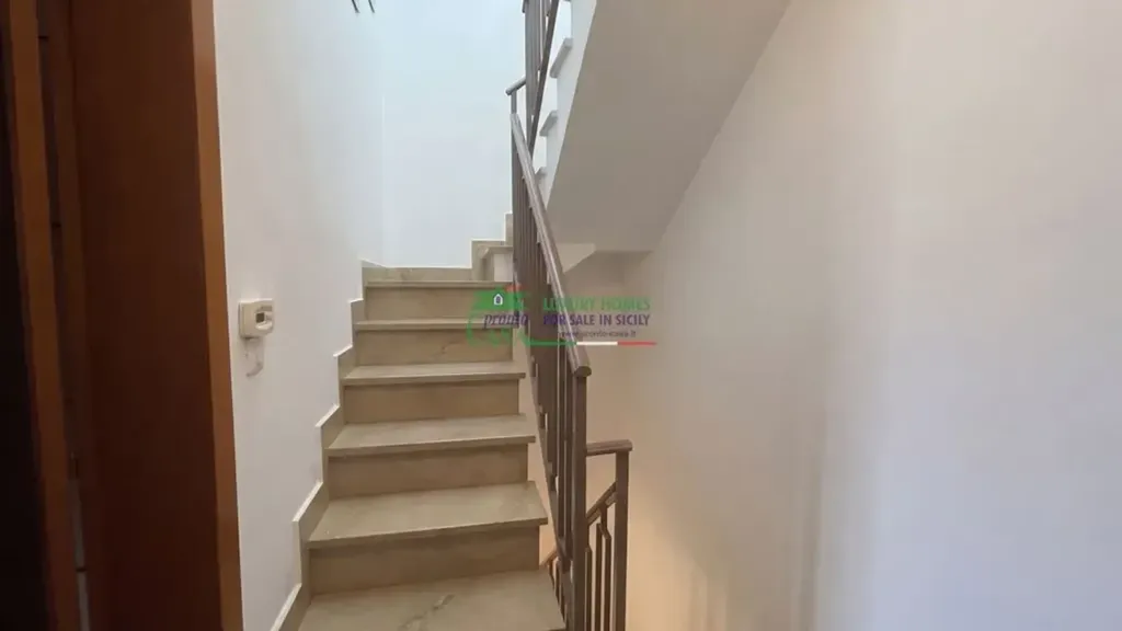 Toad - Fully Rented 3-Storey House in Ragusa