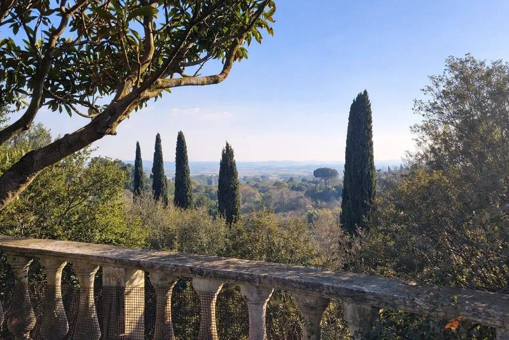 Terrass - Luxury Villa with Panoramic Views in Colleromano, Rome