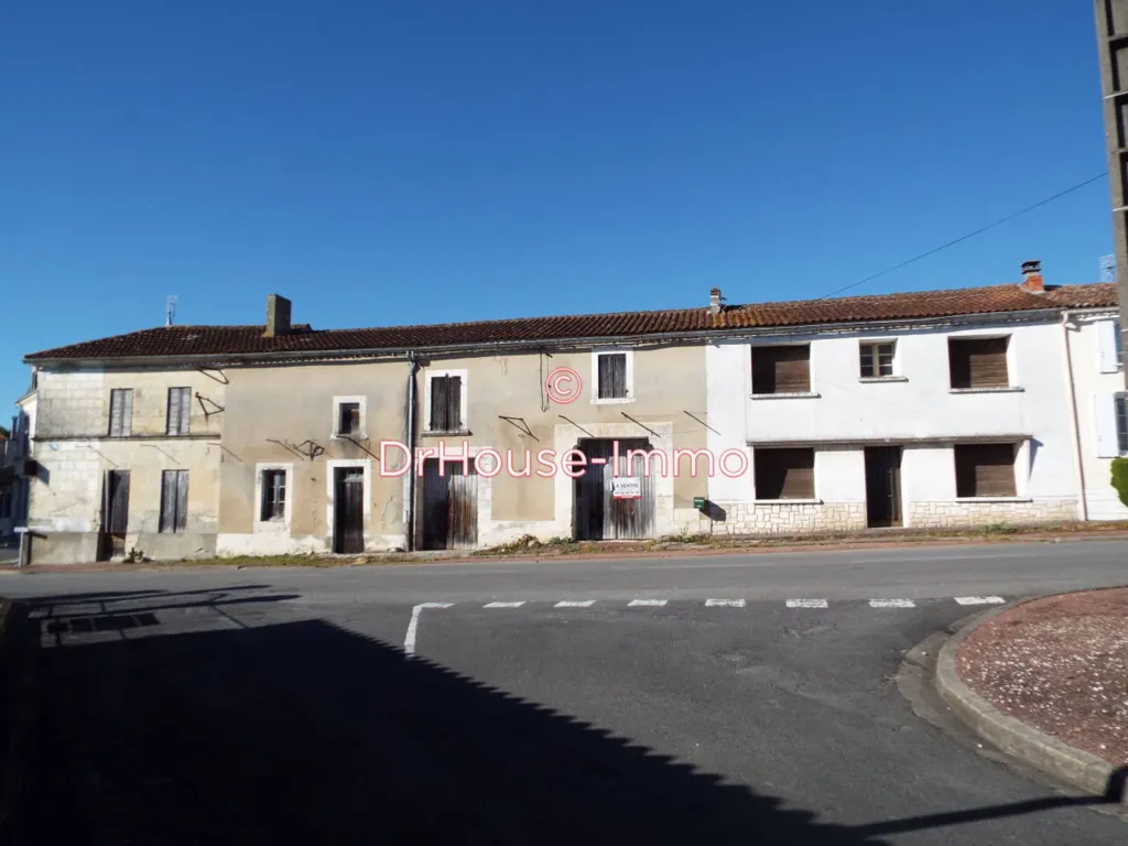 Extérieur - Maison avec Ateliers et Jardin à Saint-Fort-sur-Gironde
