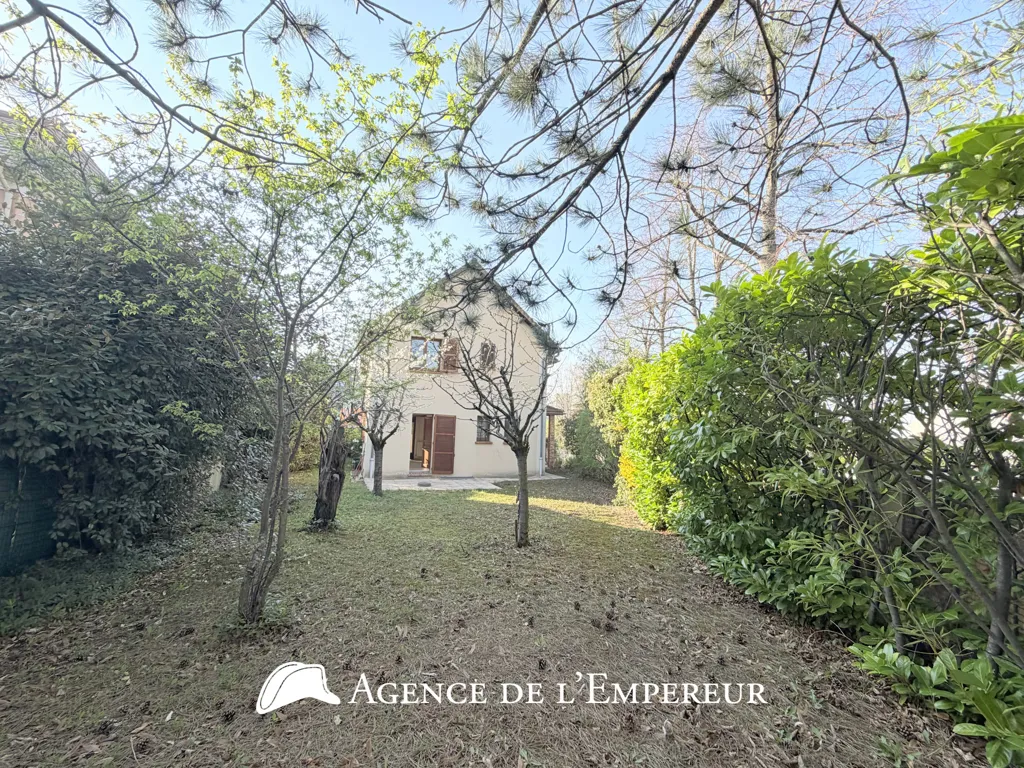 Jardin - Maison 7 Pièces avec Jardin à Rueil Malmaison