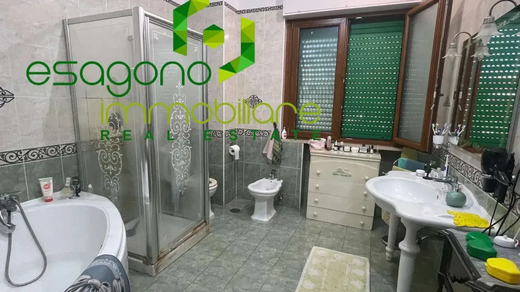 Salles de bain - Duplex Apartment with Balcony in Siracusa