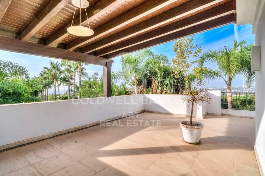 Terrasse - Luxury Villa with Communal Pools in Marbella