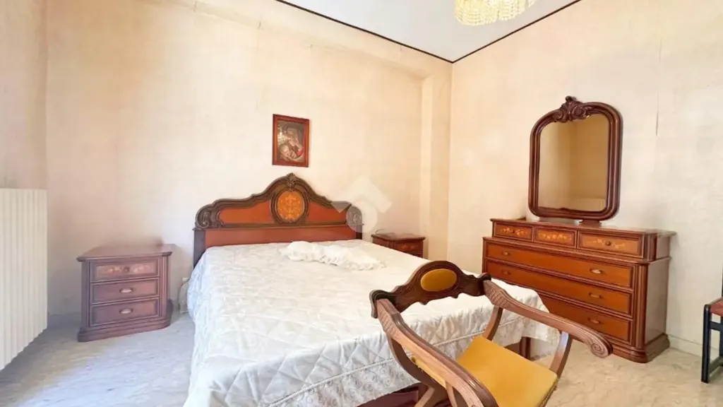 Chambres - Corner Apartment with Balcony in San Severo