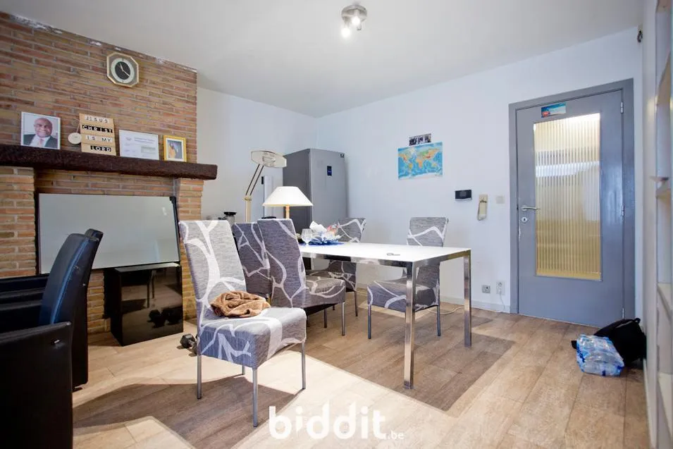 Salle à manger - Appartement avec Garage et Balcon à Roulers