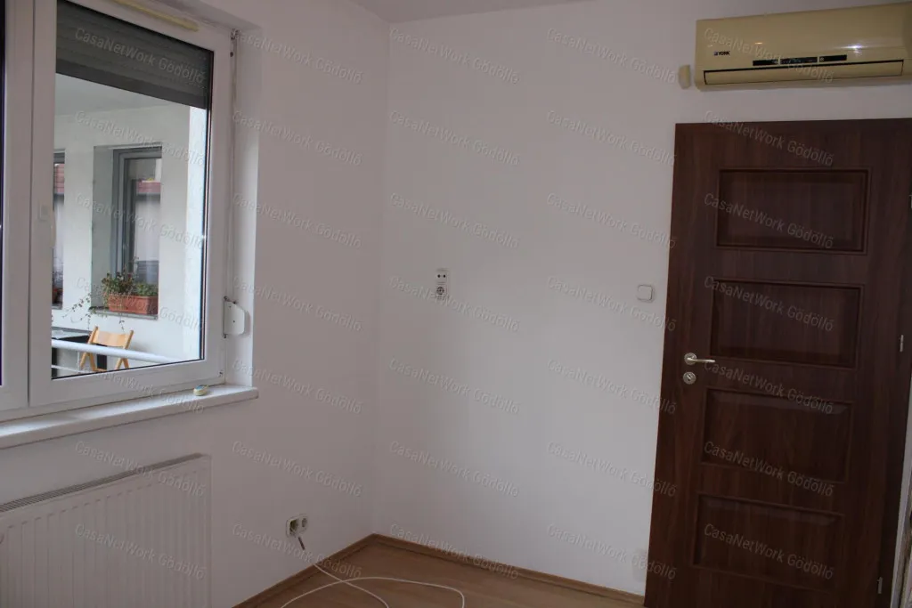 Toad - Modern Flat with Lift in Gödöllő