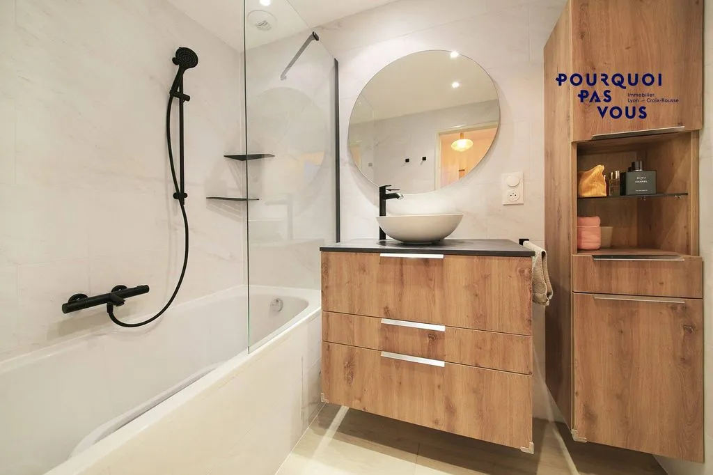 Salles de bain - Appartement T3 avec Balcon sur la Croix-Rousse à Lyon
