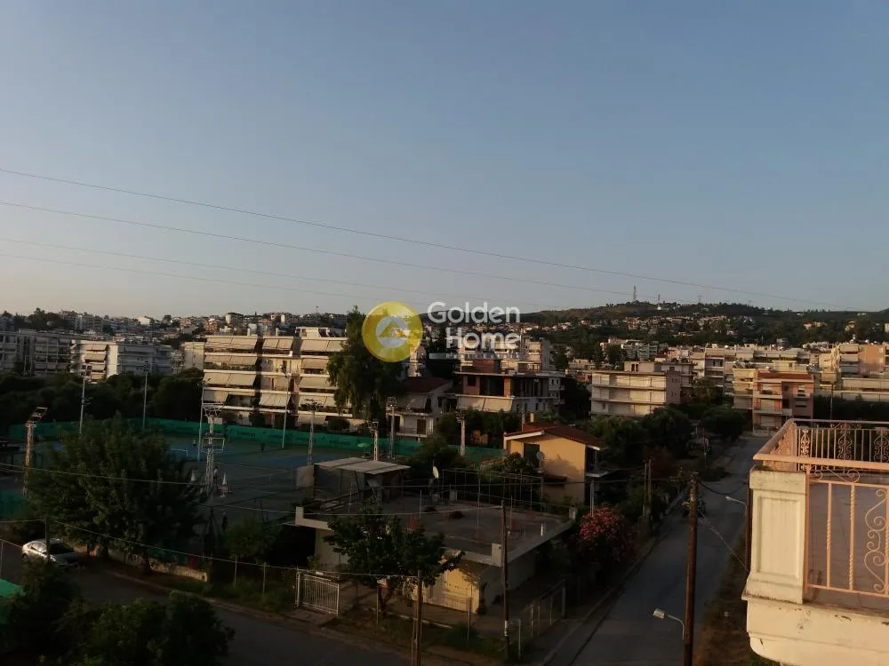Balcon - Mixed-Use Building with Sea View in Patras