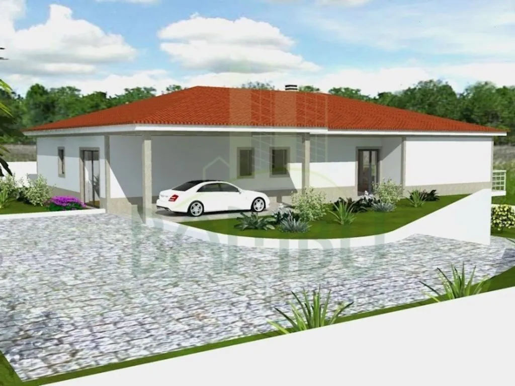 T4 Villa in Early Construction near Vila Praia de Ancora