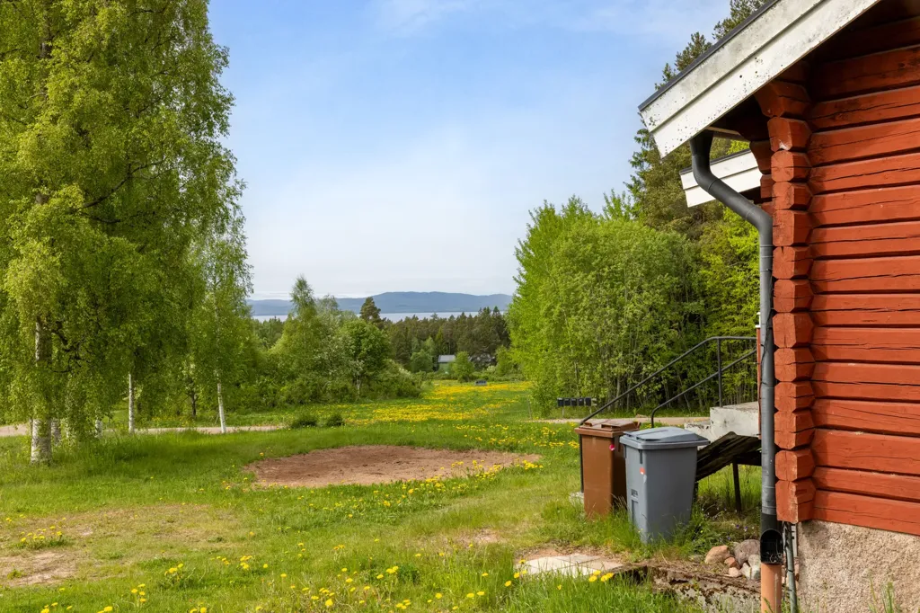 Aed - Holiday Home with Lake View in Garsås