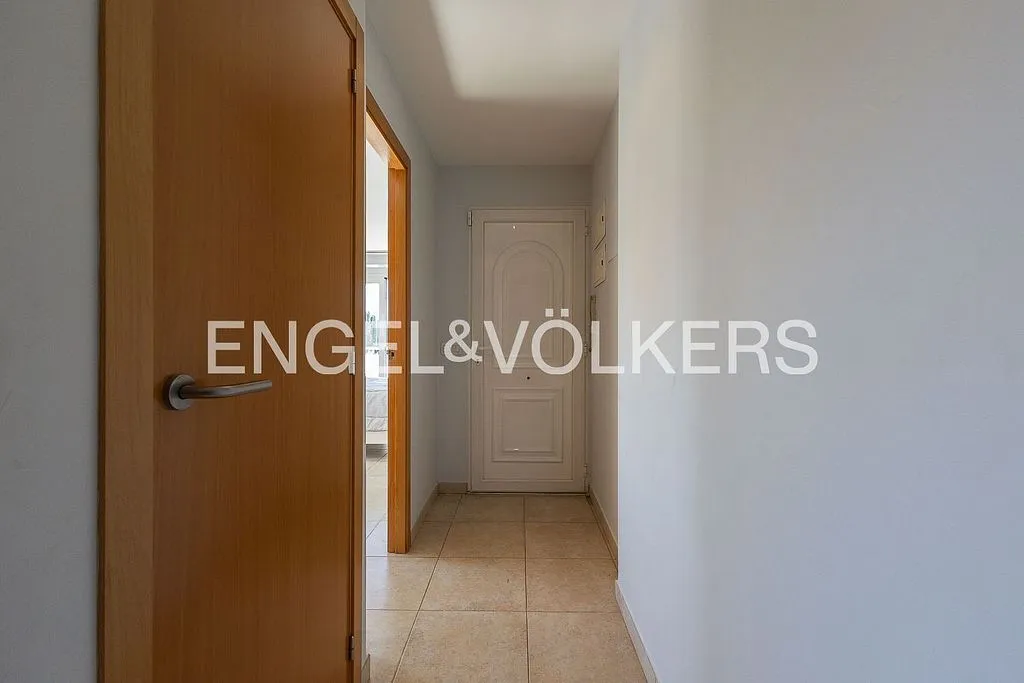 hallway_entrance