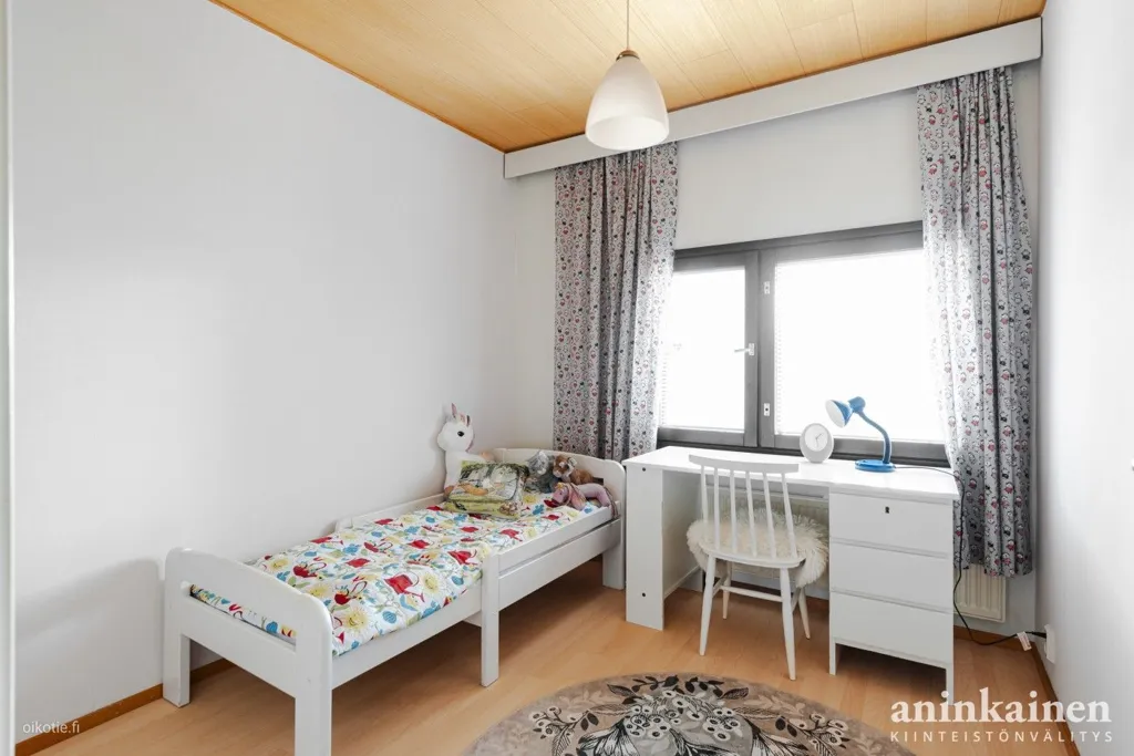Magamistoad - Two-Level Terraced House with Private Yard in Koivula