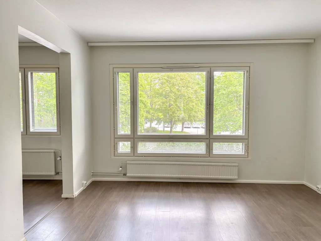 Stanze - Spacious Apartment with Balcony in Länsimäki, Vantaa