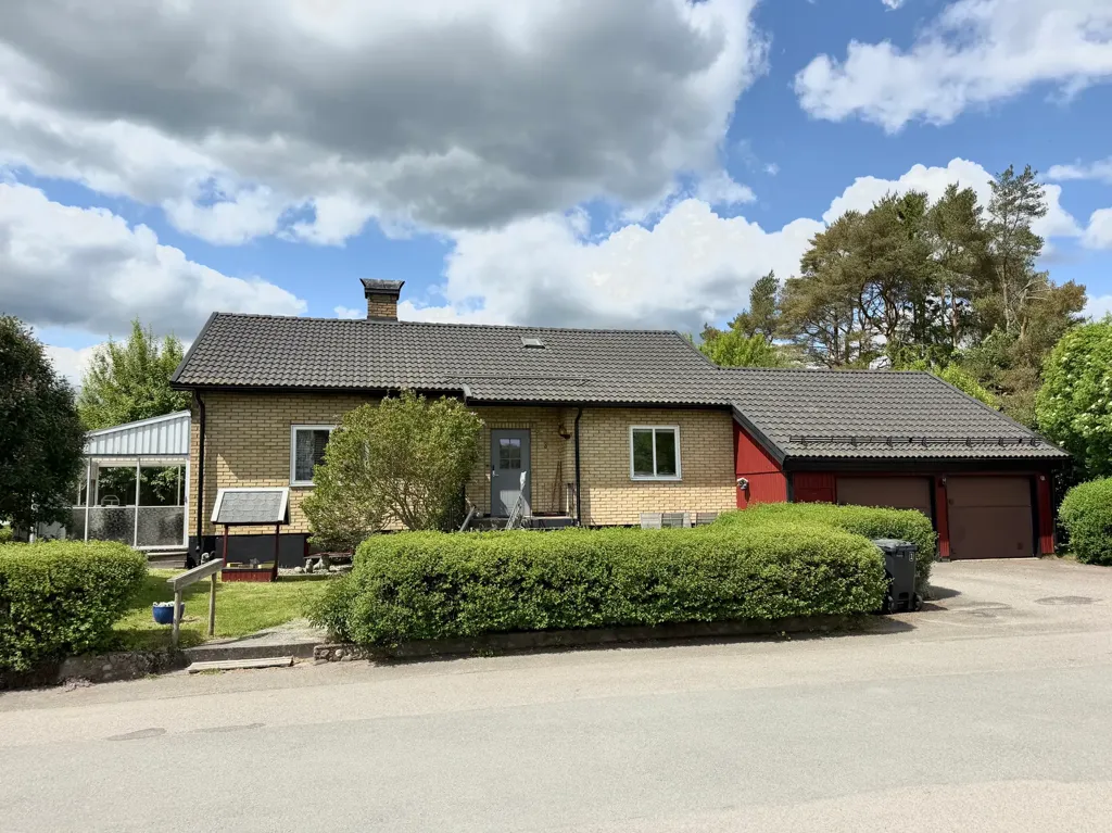 Välivaade - Well-Maintained Villa with Mountain View in Jönköping