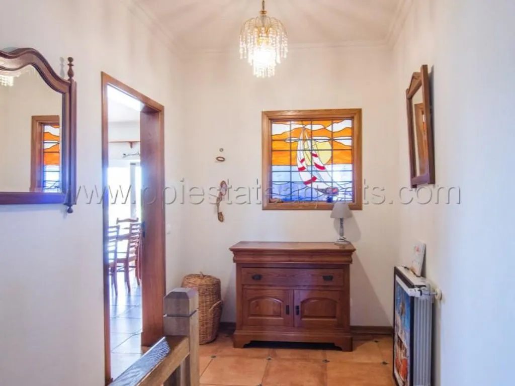 Hallway - Luxury Villa with Pool in Lagos Countryside