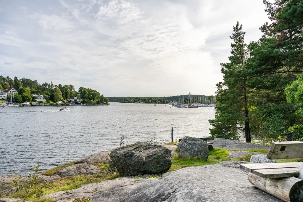 Aed - Cottage with Garden in Skuruparken, Nacka