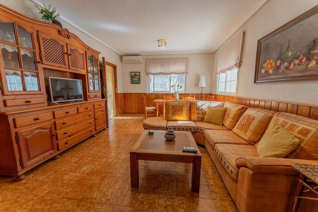 Elutuba - Chalet with Pool in El Altet