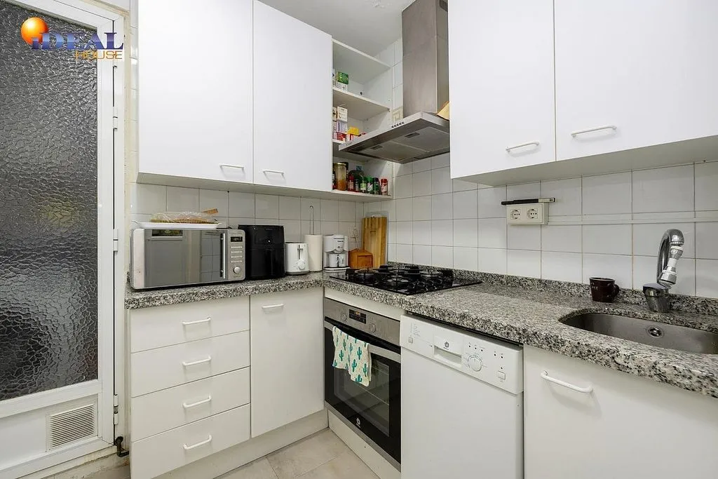 Köök - Furnished Flat in Gran Capitán, Granada
