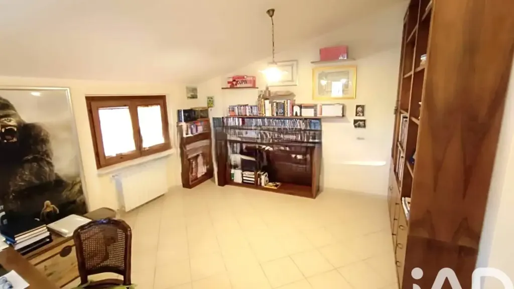 Bureau - Rustic Villa with Panoramic Balcony in Lanciano