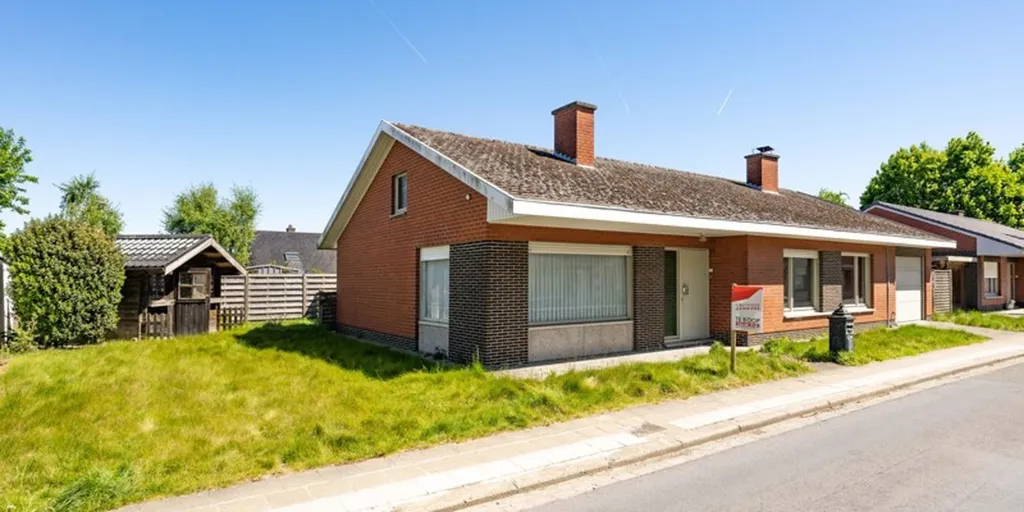 Extérieur - Bungalow à rénover avec jardin à Wakken