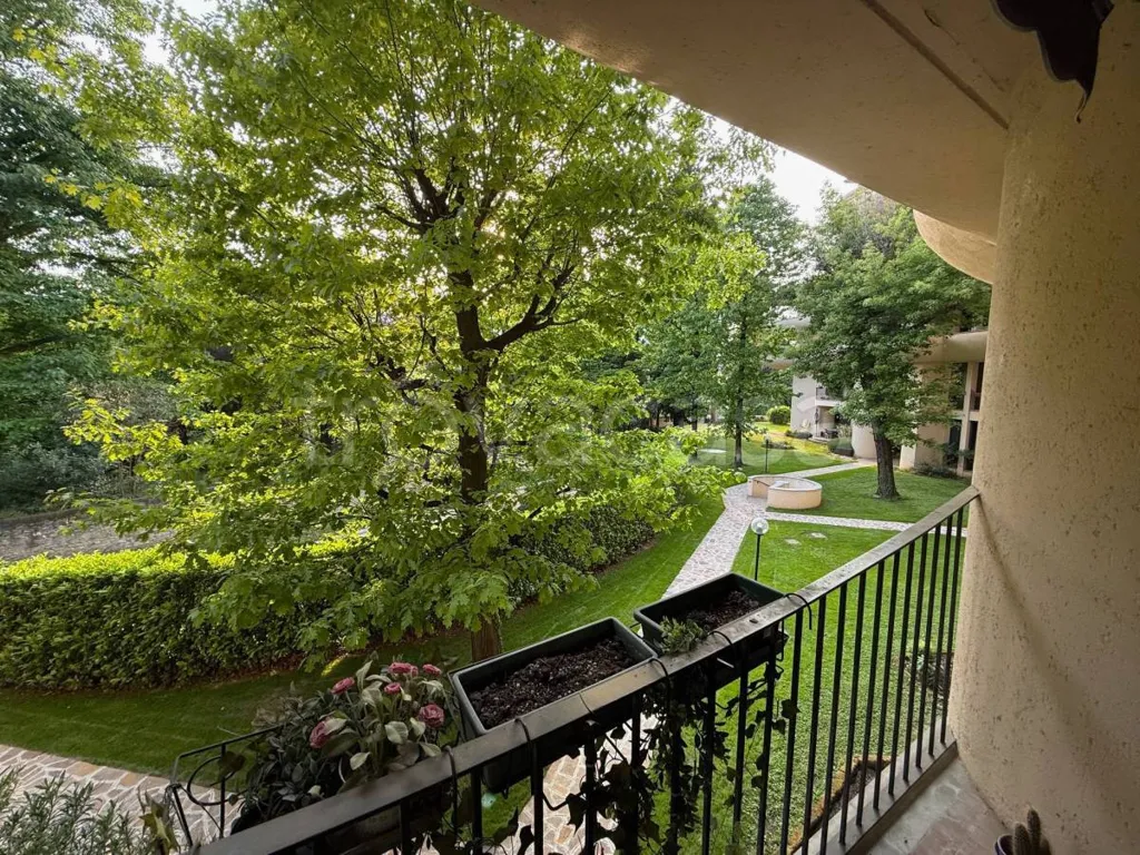 Balcone - Luxury Apartment with Pool in Lecco