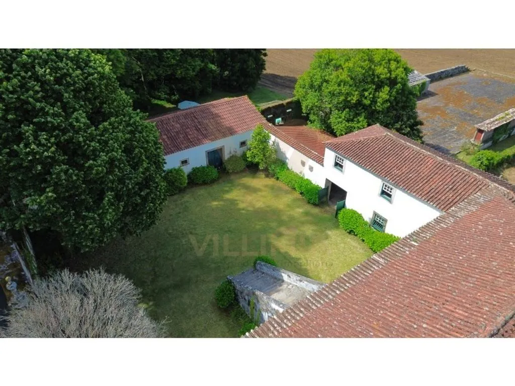 Õhuvaade - Historic House with Pool in Ponte de Lima