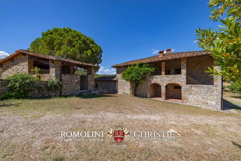 Välivaade - Rustic Farmhouse with Panoramic Views in Chianti