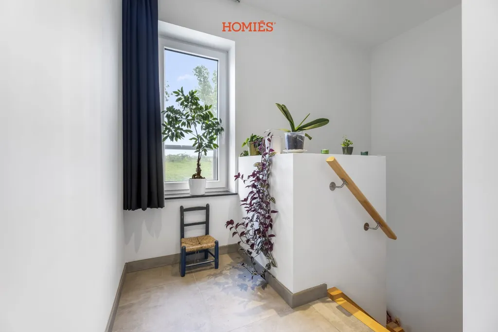 Entrée - Duplex avec 2 Terrasses au Cœur de Bierbeek