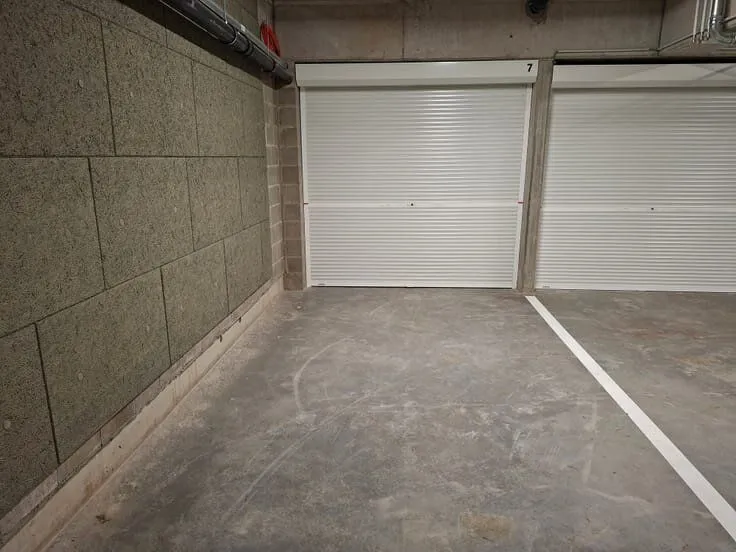 Garage - Appartement Neuf avec Terrasse au Cœur de Lasne