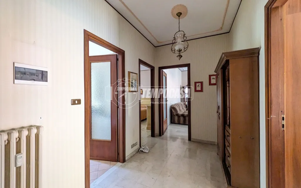 Esik - Spacious Apartment with Balconies in Pont-Canavese