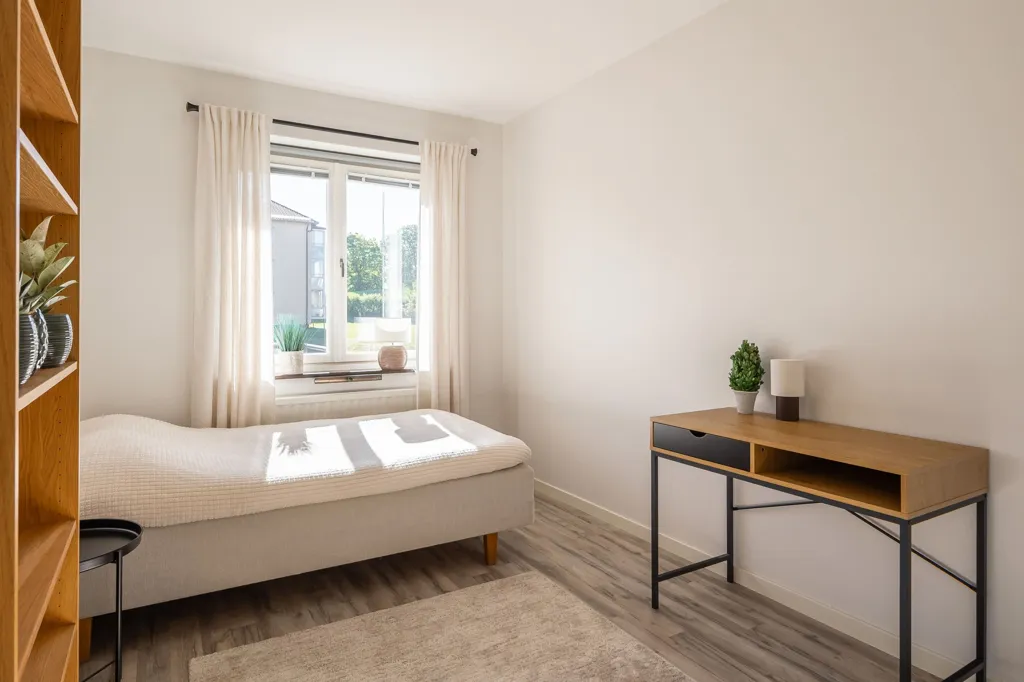 Magamistoad - Updated Apartment with Balcony in Västermalm