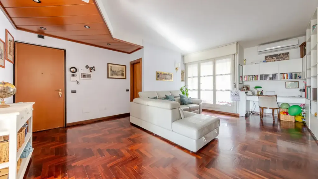 Elutuba - Flat with Balcony in Milan